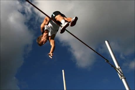 Inspirational Picture pole vaulter doing what looks impossible.