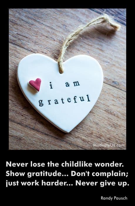 ceramic heart that says I am grateful